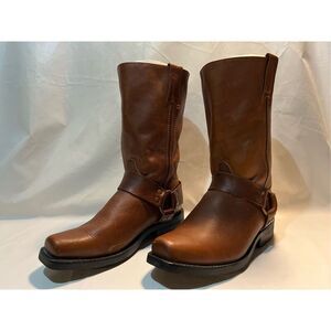 J.B. Dillion Womens Leather Pull On Boots Brown in Color Size 9